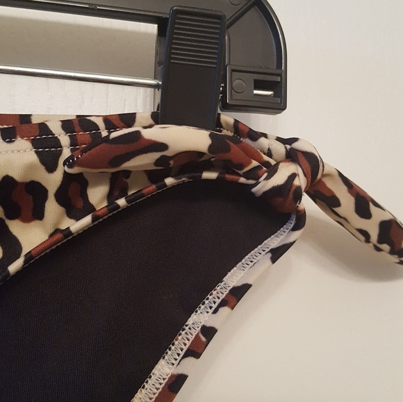 Victoria's Secret Leopard Print Bikini Bottoms - Picture 4 of 5